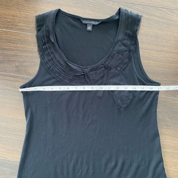 BANANA REPUBLIC black tank top - Picture 7 of 8